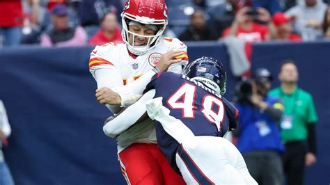nfl week 16 lines|NFL Week 16 Odds: Point Spreads, Moneylines And Totals.